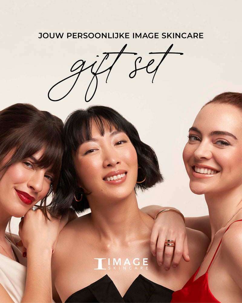 Image skincare Giftset Power of giving 4 producten (dagcreme gratis)
